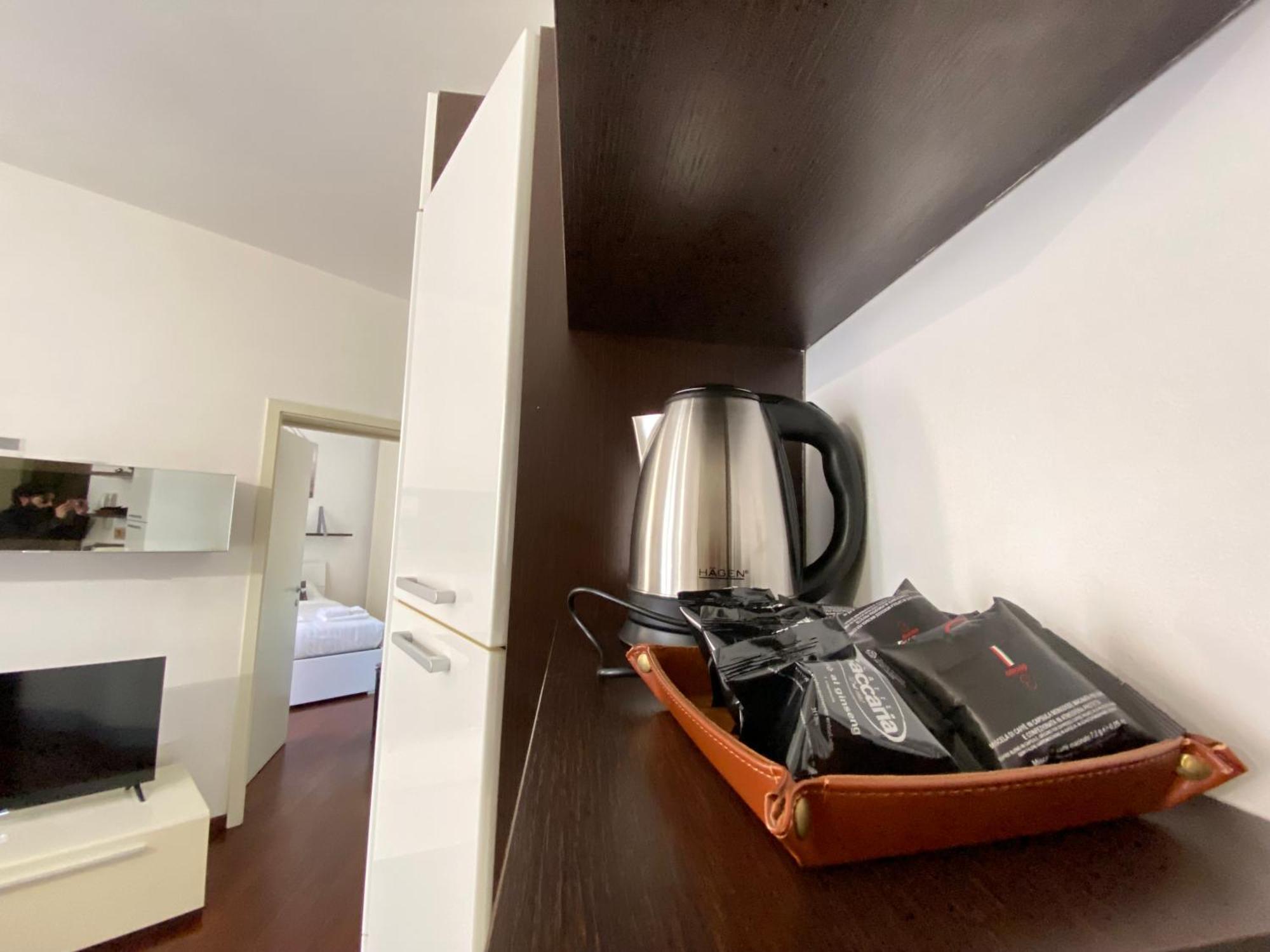 Avantgard Rooms Western Station 博洛尼亚 外观 照片